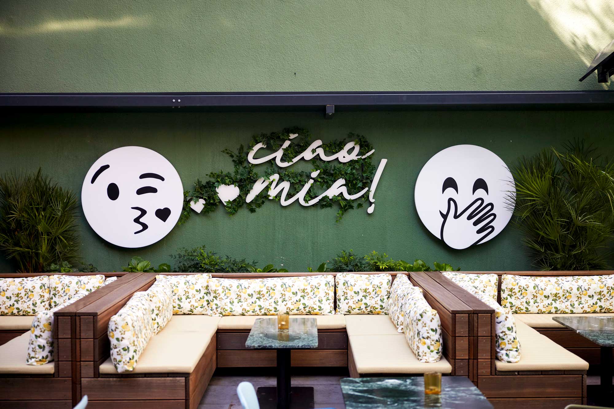 Trattoria Mia Tische